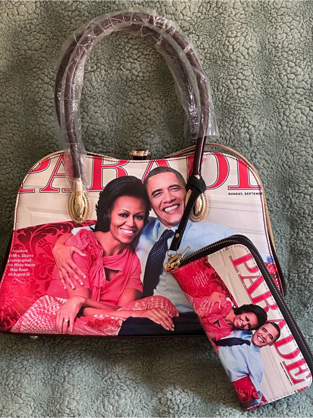 OBAMA Printed Red & White Statement Bag with Wallet